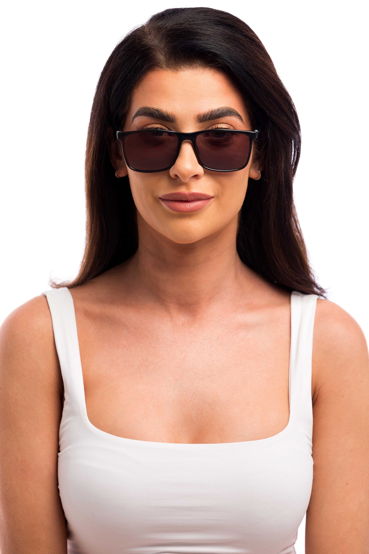 Woman Wearing Brooklyn Sunglasses (Brown)