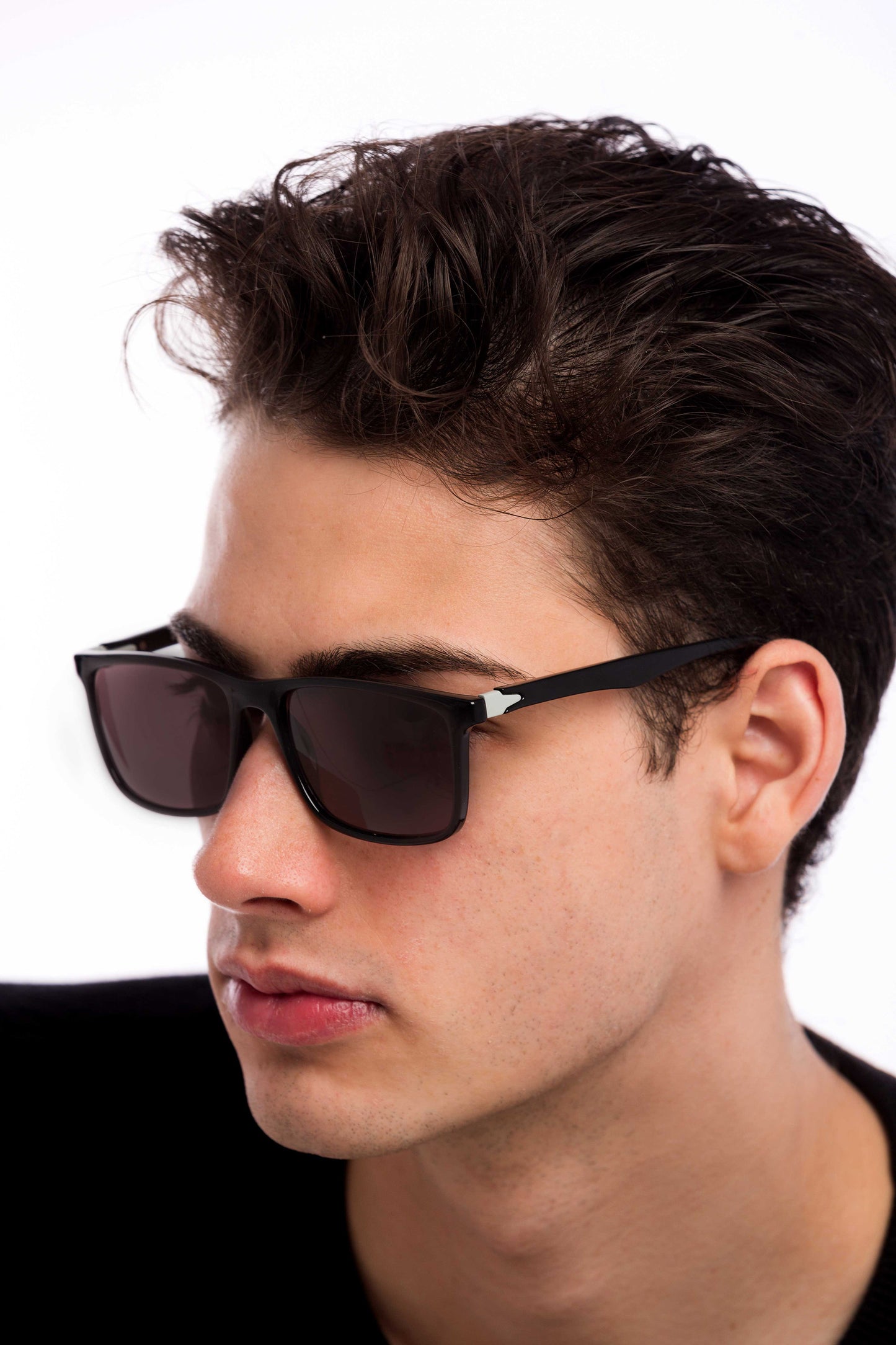 Man Wearing Brooklyn Sunglasses (Brown)